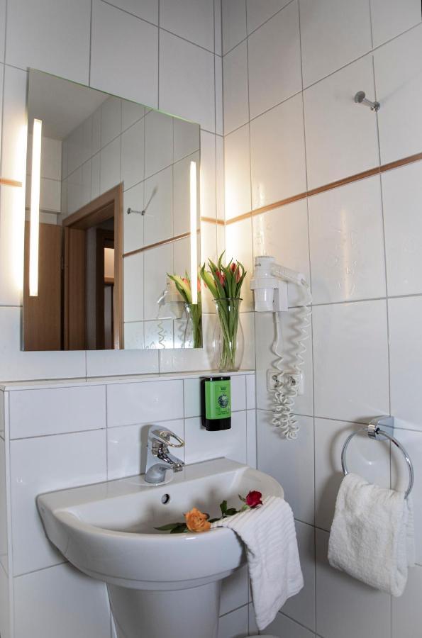 Friends Hotel Kerpen Керпен Екстериор снимка